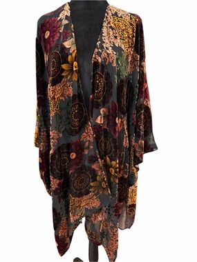 Torrid Floral Crushed Velvet Kimono Jacket in Black, Burgundy & Gold boho OSFA